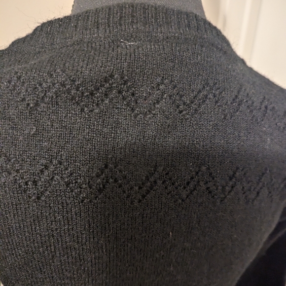 REWIND | Fitted sweater, button detail, heart stitching, pouf sleeve, black, med - Picture 4 of 5